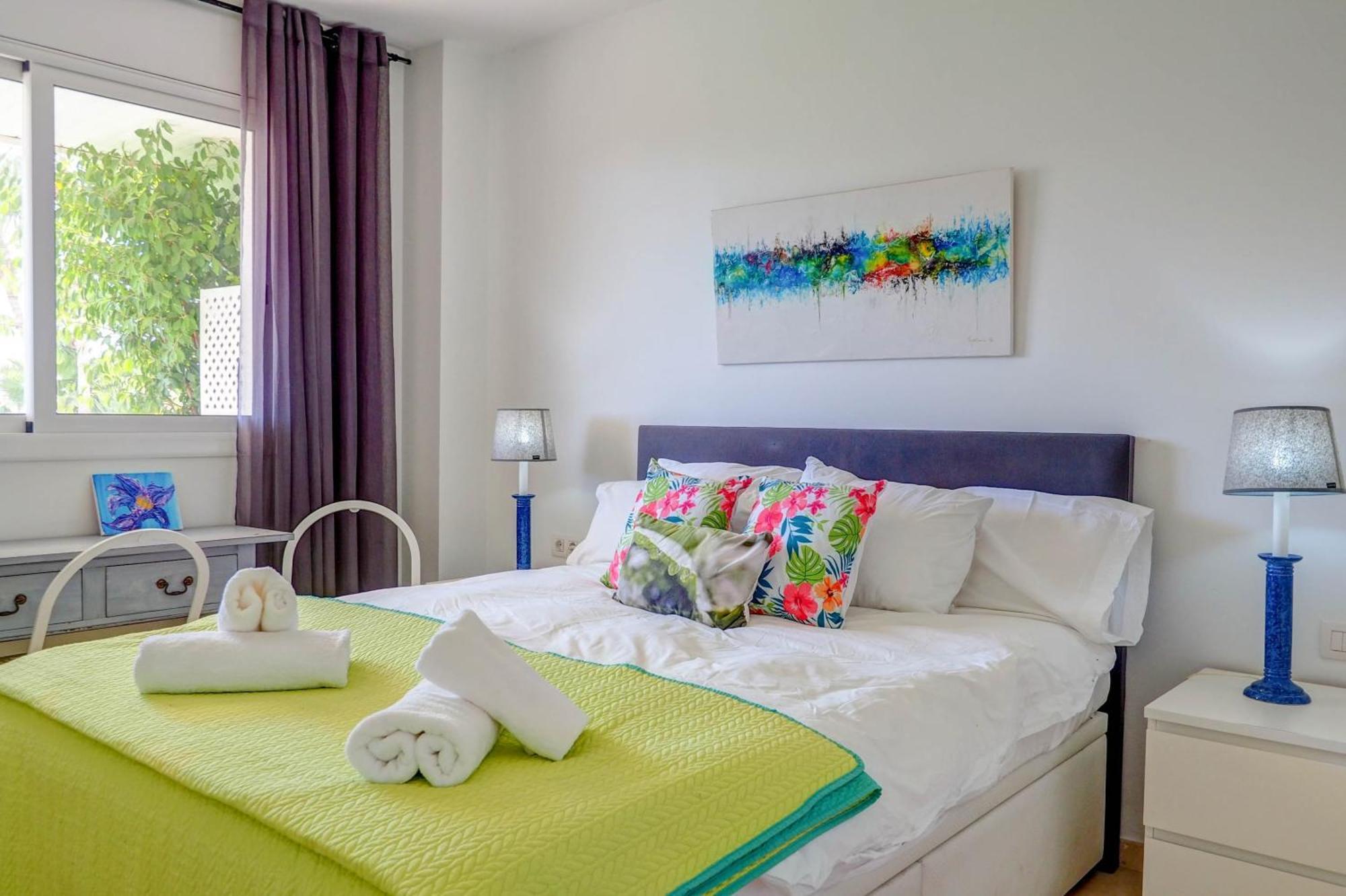 Mediterraneo Seaview Apartment By Hello Homes Сіджас Екстер'єр фото