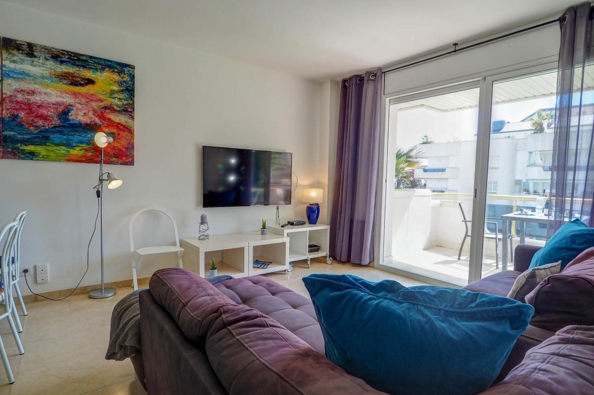 Mediterraneo Seaview Apartment By Hello Homes Сіджас Екстер'єр фото